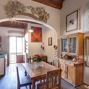 Art Apartment Sant Ambrogio